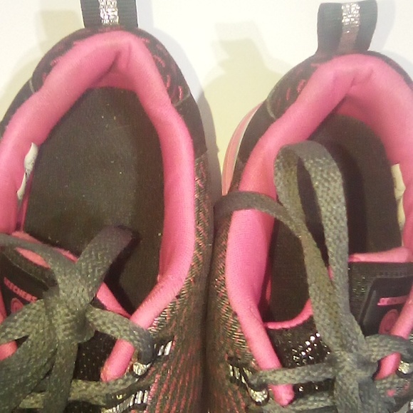 LUMINATORS SNEAKERS BY SKETCHERS- Big Girls size 3.5y - Picture 12 of 12